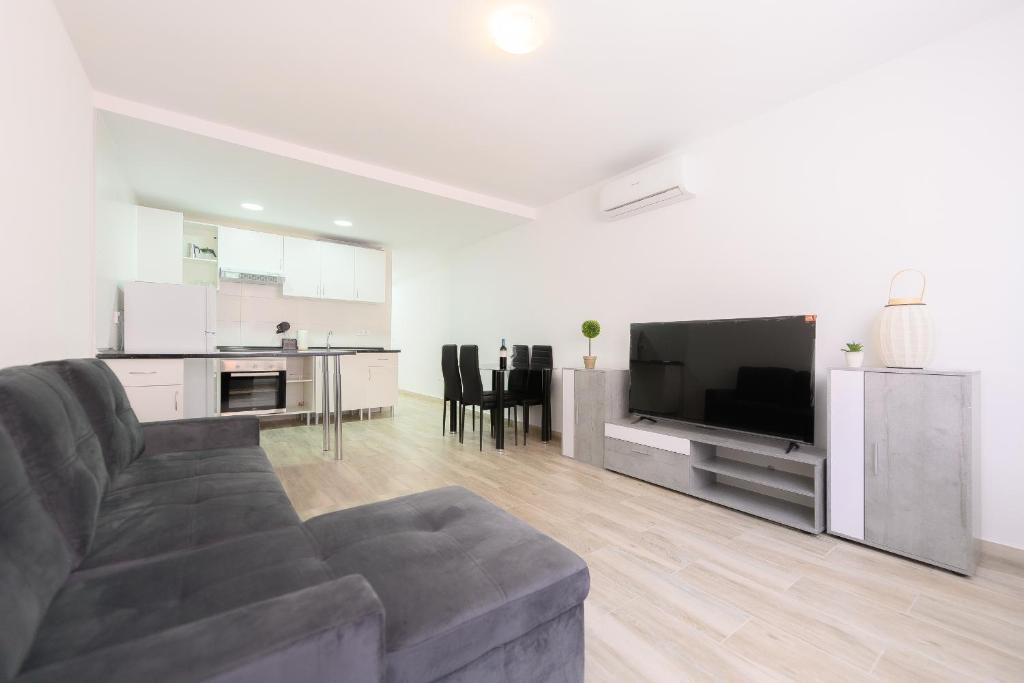 For You Rentals Acogedor apartamento TEMPORAL de un dormitorio en Chamartin MMA321B - 2
