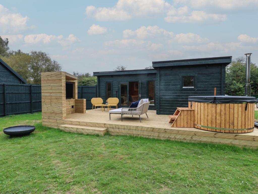 Badger's Burrow, Oakham