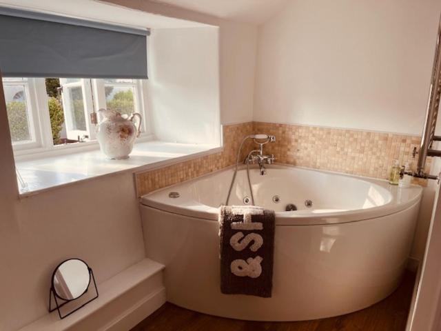 The Rose and Crown photo 4