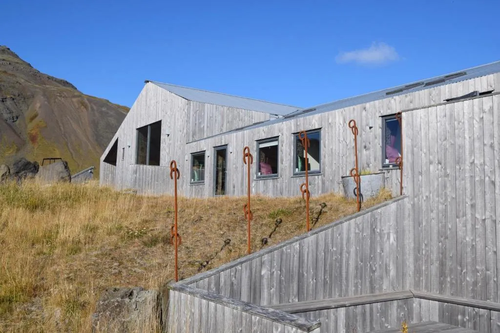 The Holy Ram Farm-Hotel – hotel w mieście Snæfellsbær