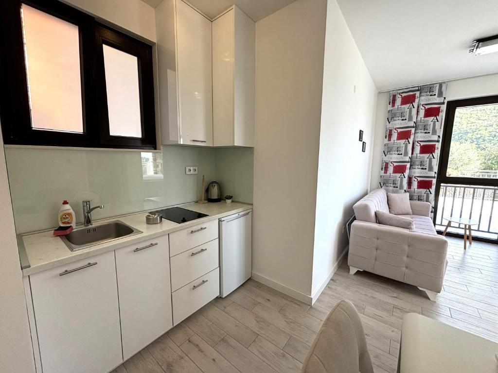 Villa Mona 2 - 4