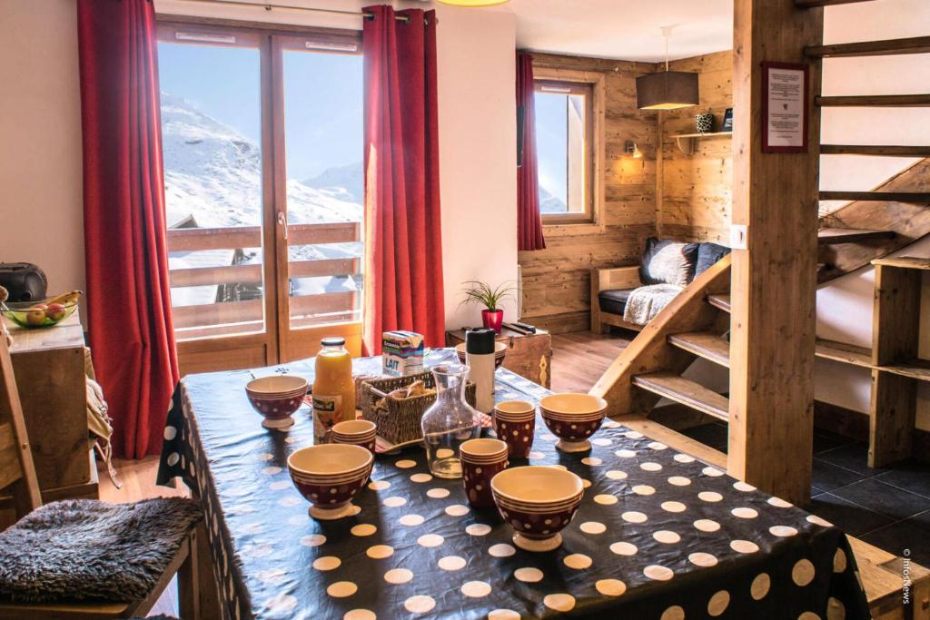 Résidence Reine Blanche - VAL THORENS ESPRIT CHALET POUR CE SUPERBE 3 PIECES 6 PERS. PROCHE DE TOUT MAE-5179, Val Thorens