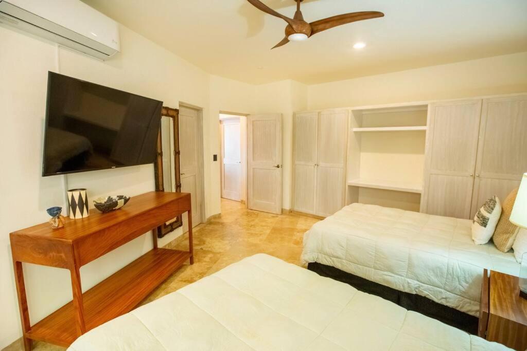 BEACH FRONT Casa Bruma Jacuzzi With Massage - 2