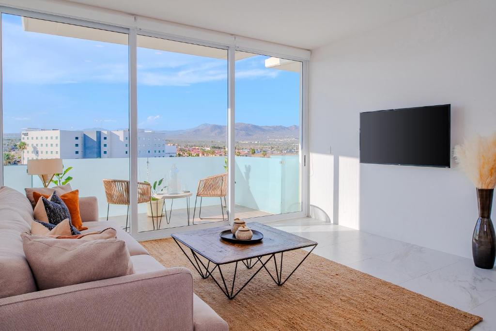 Brand New luxury 2 bedroom condo - 5