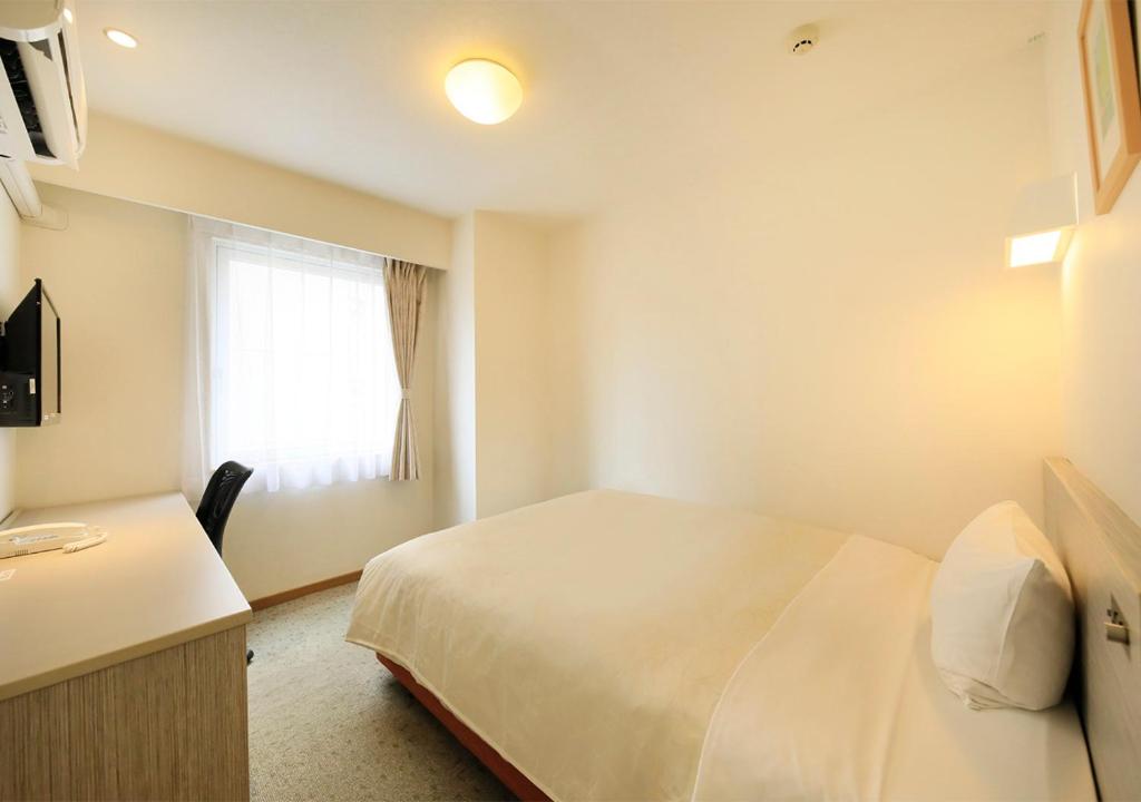 Wide Single Room-Smoking