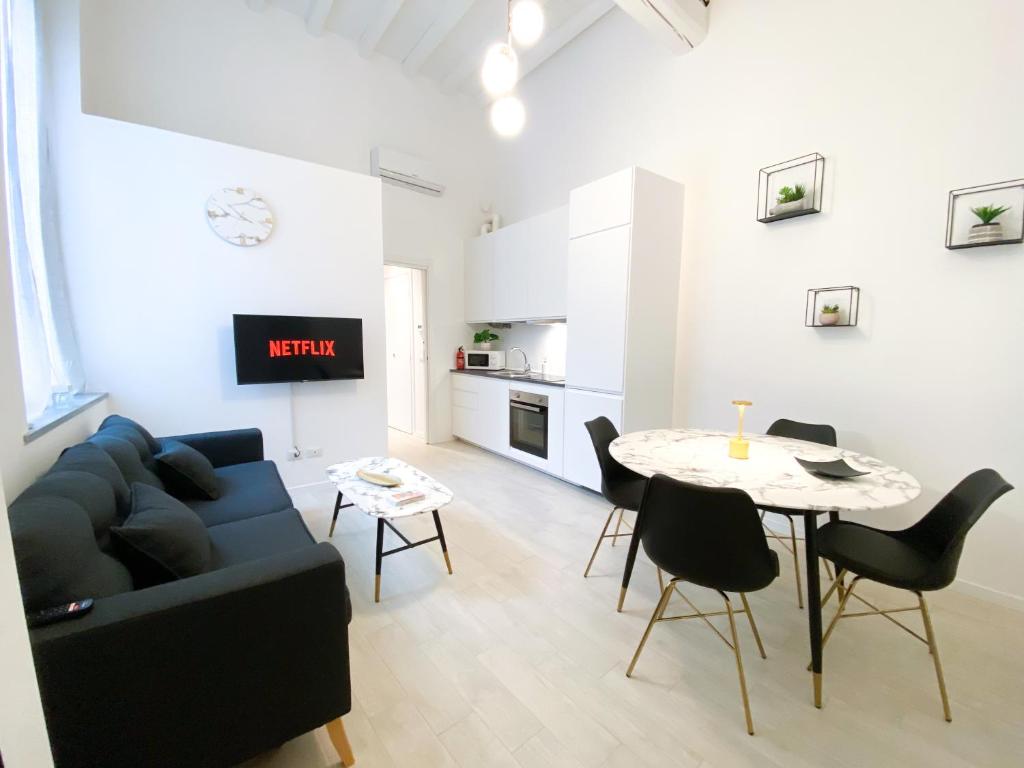 Pavia - Esclusivo appartamento in pieno centro, Pavia