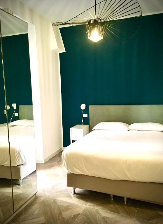 900 Liberty Rooms - 3