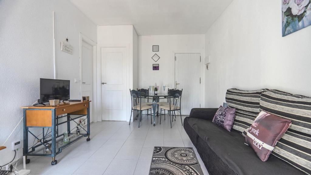 Cosy apartment close to local amenities - 3