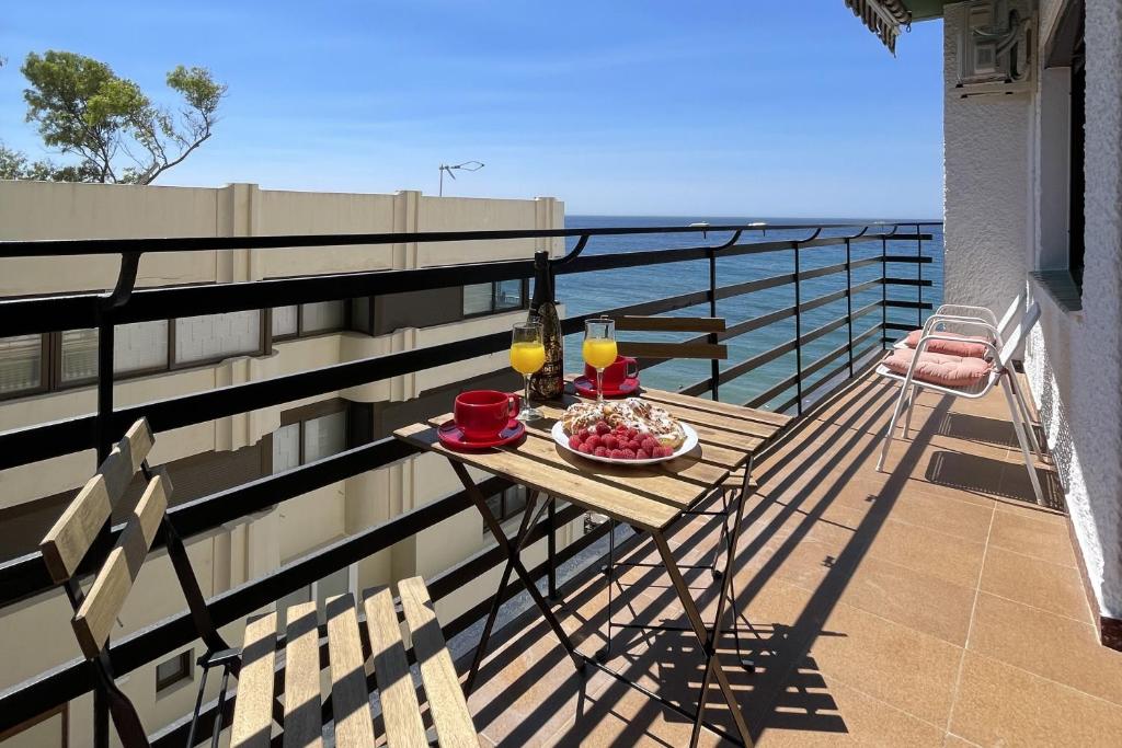Mediterraneo 508. Fantastic Studio on the Beachfront with Sea Views. - 1