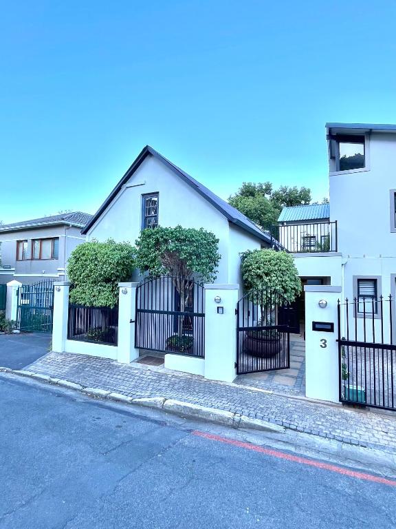 Koetshuis on High Street, Paarl