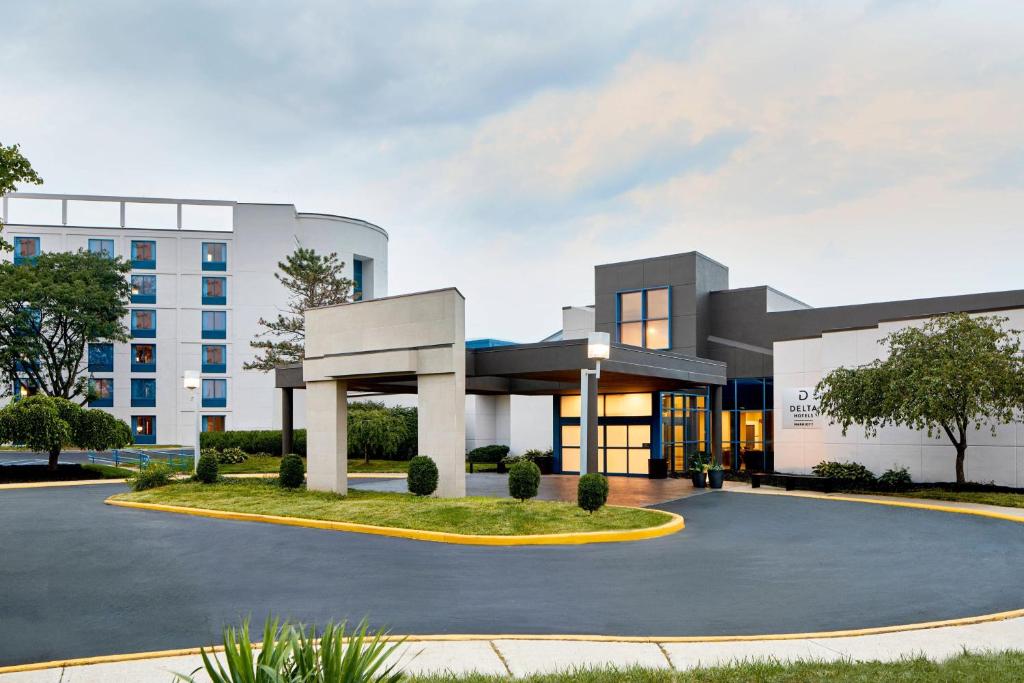 Delta Hotels Toledo 外観
