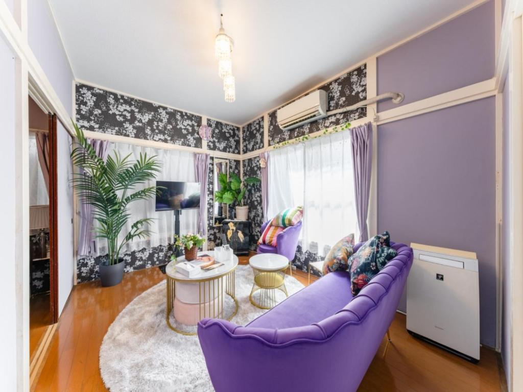 Shinjuku Area , 3min walk to Nishi-Shinjuku 5-chome, 3min to Shinjuku, Switch, Free Wi-Fi , PocketWi