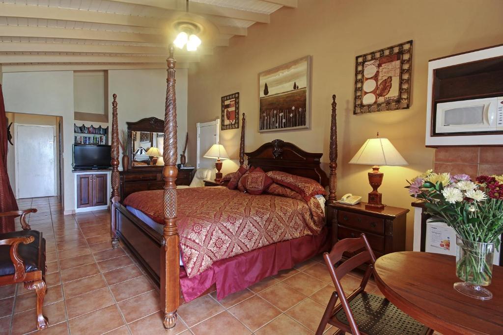 デラックス　キングスタジオ