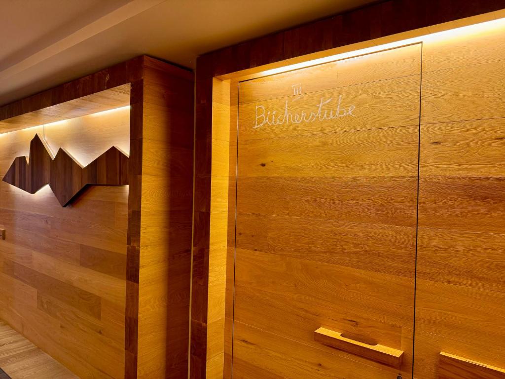 Die Bücherstube im living Kampill - 3