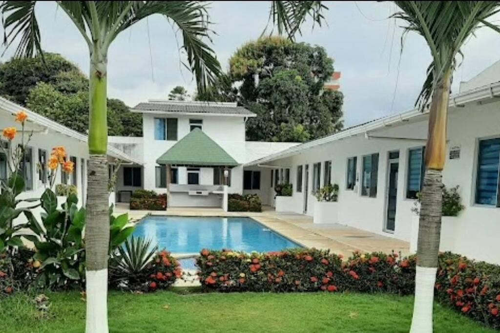 Casa de playa cerca al mar - 1