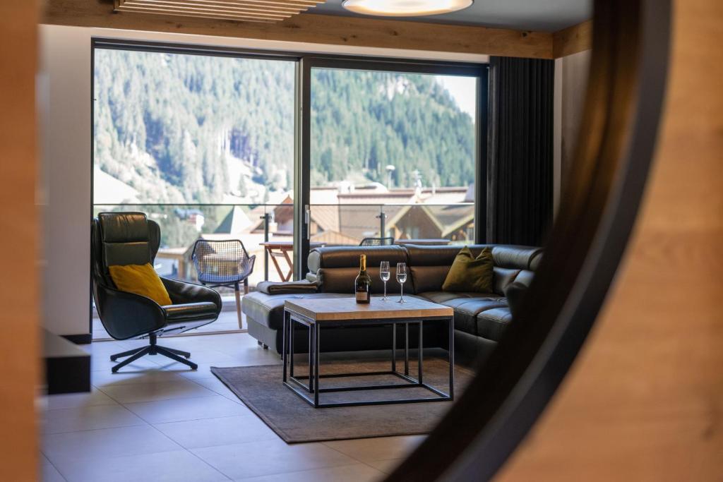 Atemberaubendes und charismatisches Luxus-Apartment in der Residenz Silvretta, inkl Silvretta Card Premium - 2