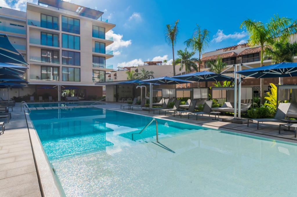 Oceana condos walk to mamitas beach - 1