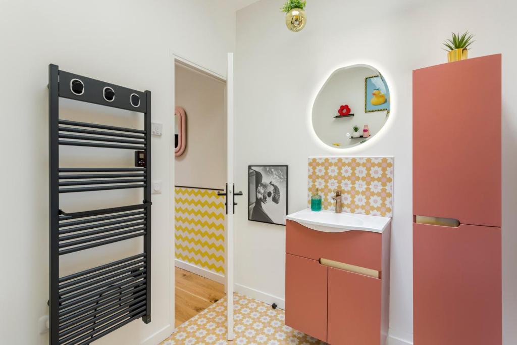 Relais Cocorico - Cocon proche tour Eiffel avec baignoire Balnéo - 3