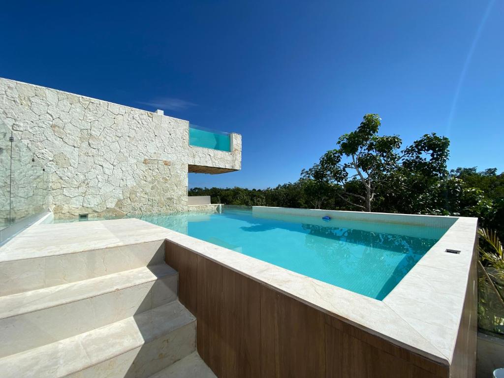 New large luxurious 1 bedroom, 1 bathroom apartment in Tulum - 4