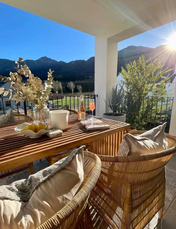 Winelands Mountain View Oasis, Franschhoek