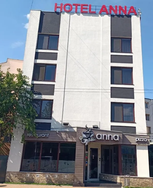 Hotel Anna, hotel v destinaci Târgu Jiu
