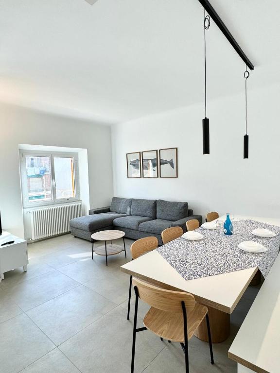 Hostdomus - White House-private bike room, Finale Ligure