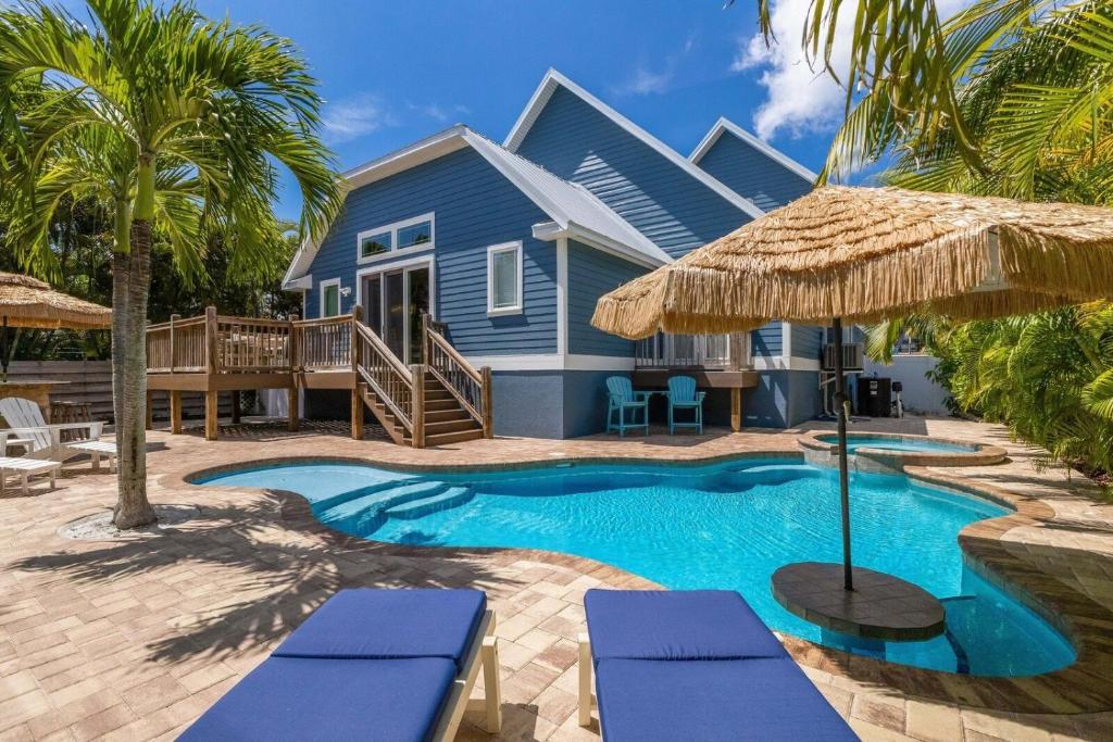 Tiki By The Sea home, Holmes Beach