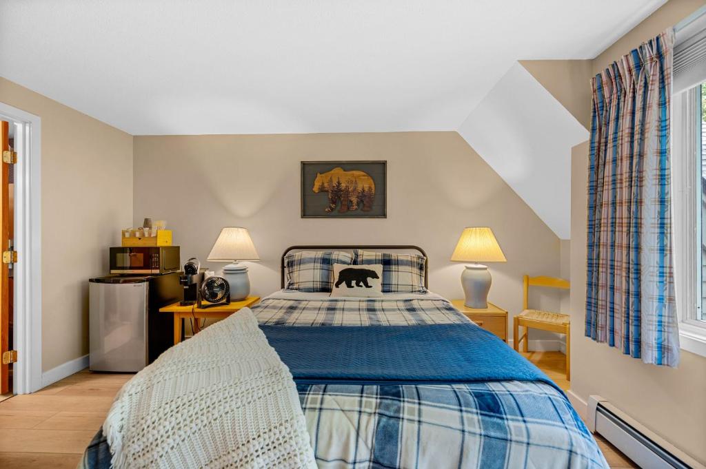 Fall Line Small Studio - Perfect for Two - On Shuttle Route with Amenities G6A condo, Killington