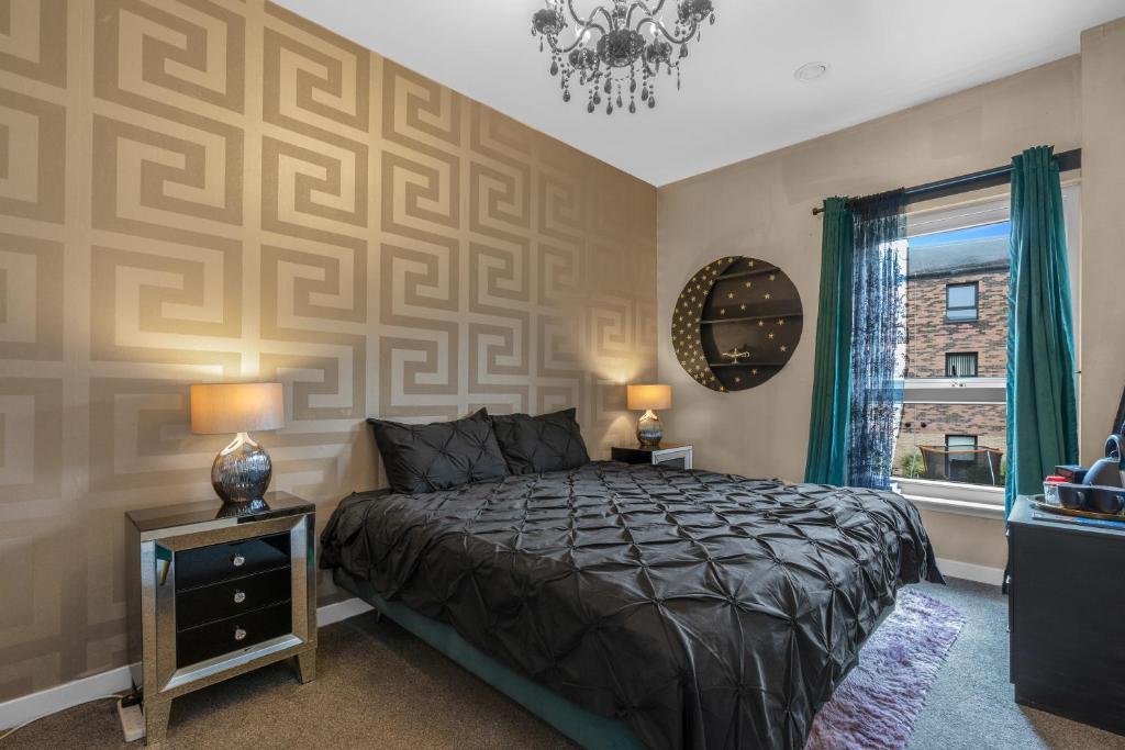 Cosy, Stylish Bedroom for Business and Work Travellers, Edinburgh