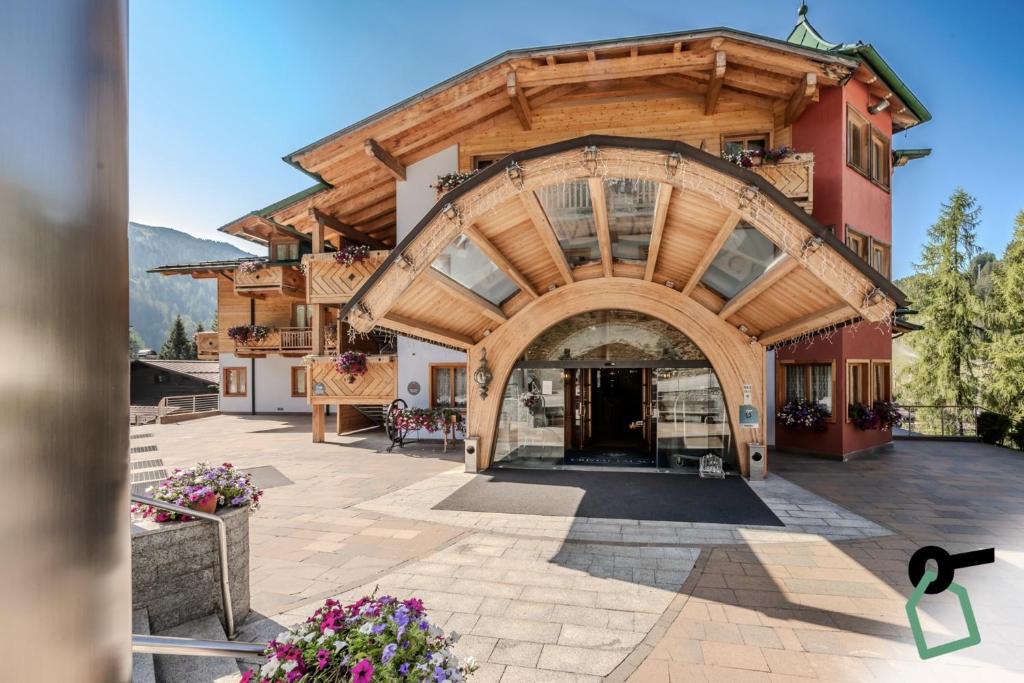 HOTIDAY Room Collection - Campiglio Pradalago - 5