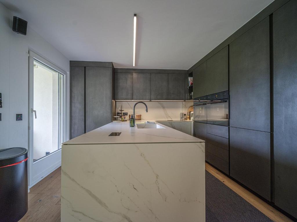 Luxury Mountain Apartment with Private Sauna and Underground Parking - 4