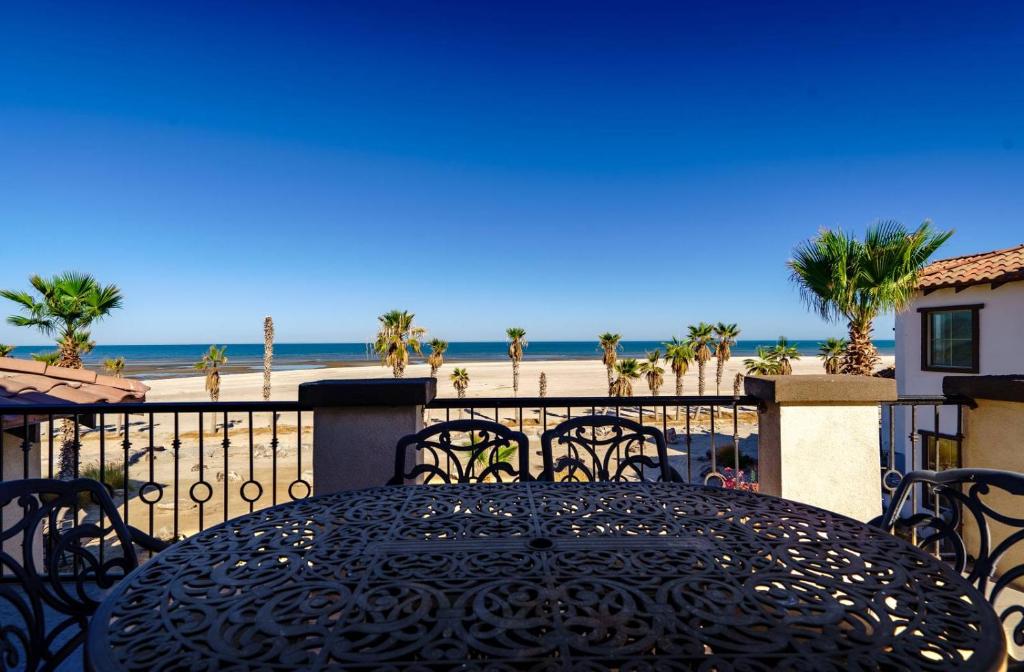 Condo 77-3. On the Beach , First Class, on the Sea of Cortez - 2