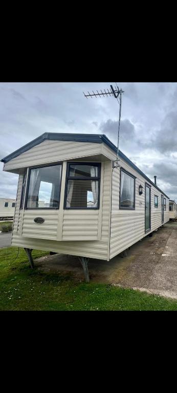 Jones caravan hire fir tree, Meliden