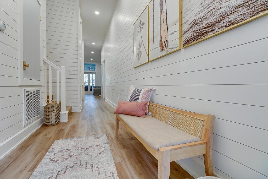 Lime in the Coconut 206 LAK, Mustang Beach