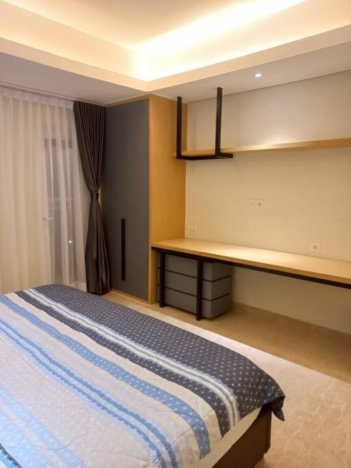 highest level apartment podomoro, Medan