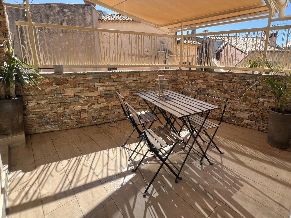 Hypercenter lovely duplex with Terrace CLIM WIFI, Aix-en-Provence