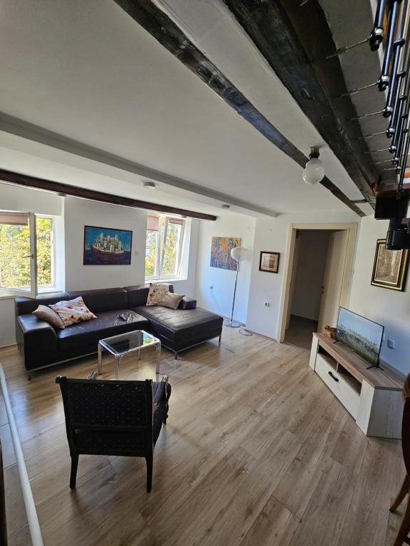 Potkrovlje Riki u centru Beograda - 1