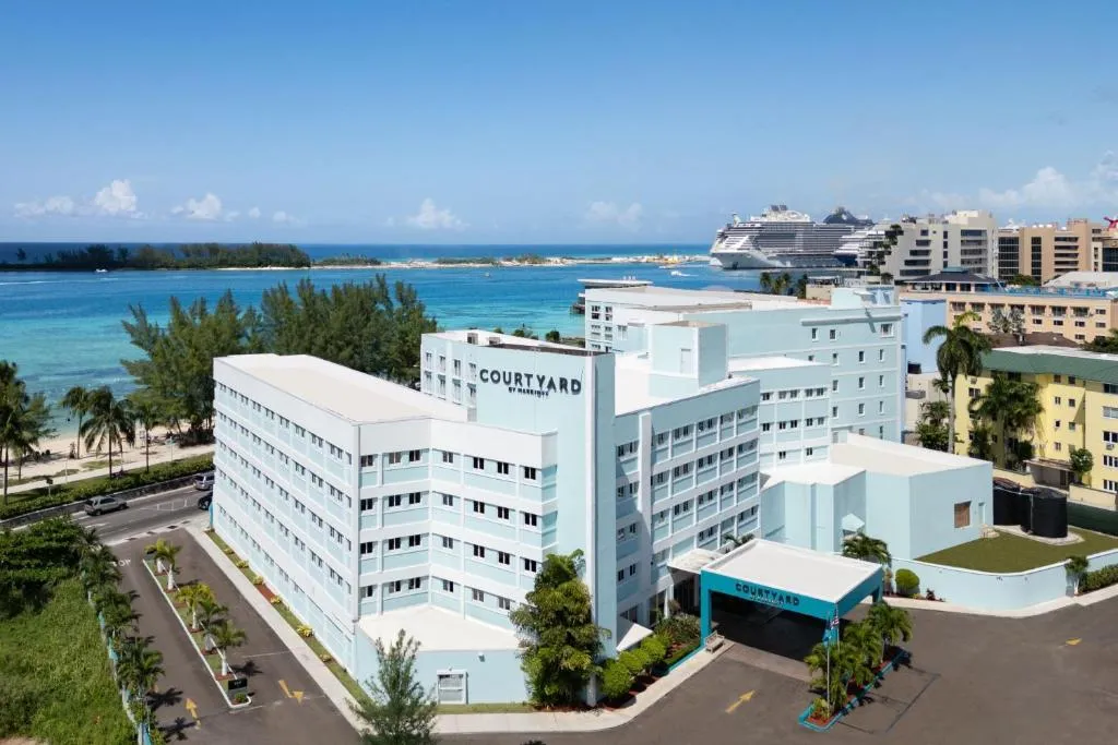 Courtyard by Marriott Nassau Downtown/Junkanoo Beach, Hotel in Nassau