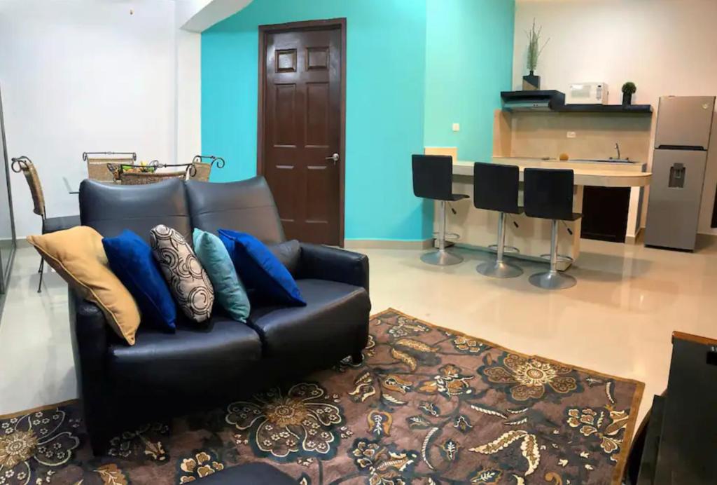 A unas cuadras del muelle, restaurantes & lifestyle, Cozumel