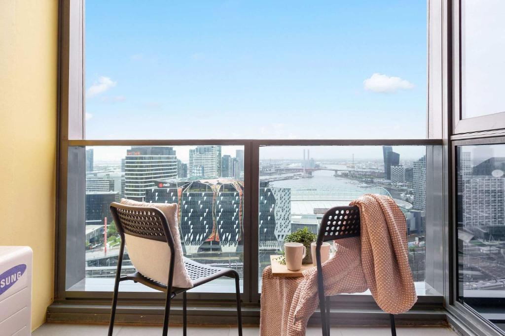 Southern Cross Gem, Modern Home with Harbour Views, Melbourne