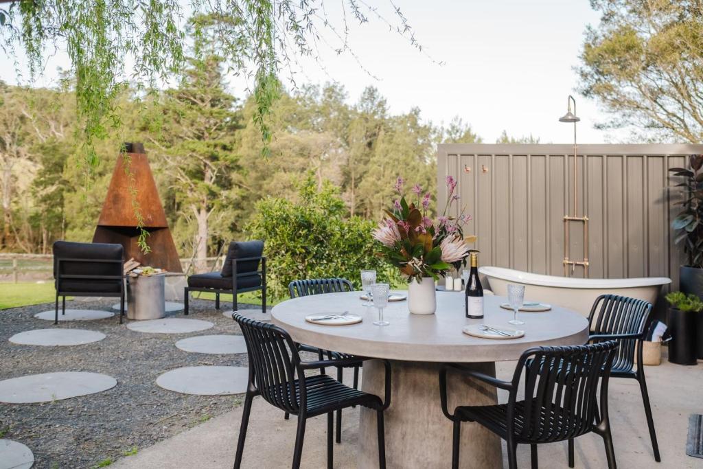 EKhaya - The Barn, Wattamolla