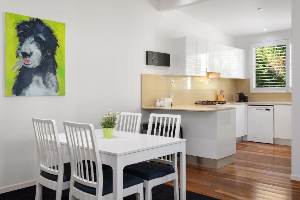 Lane by the Bay - Centrally located 2 bed modern Townhouse, Byron Bay