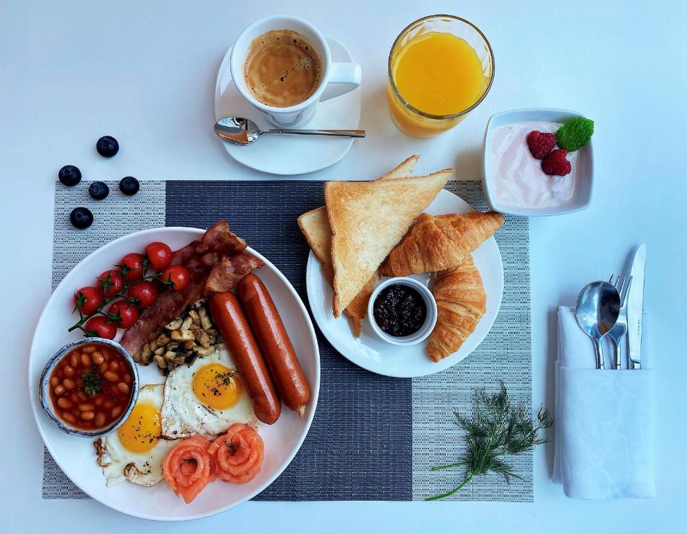 Mâncare şi băutură