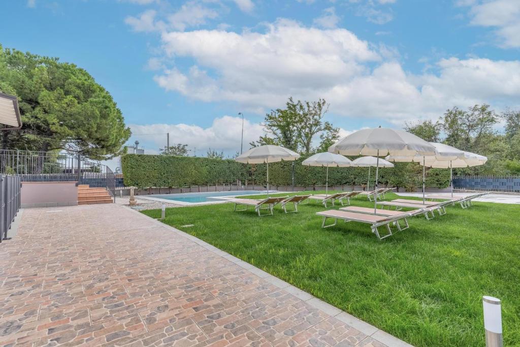 Garda House Apartaments - Free Pool and Parking - 5