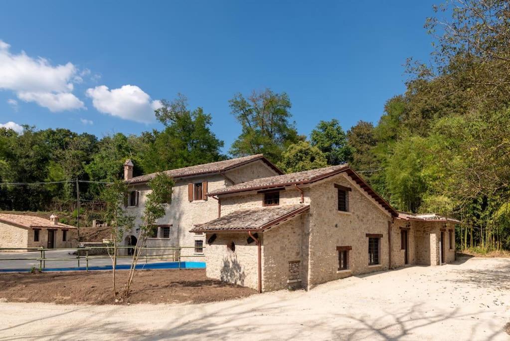Mulino in sabina, casale con spa e piscina, Monteleone Sabino
