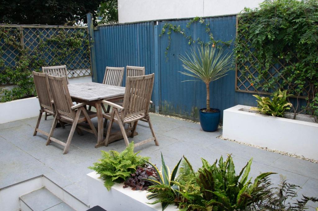 Cosy Garden Flat in Hove photo 6