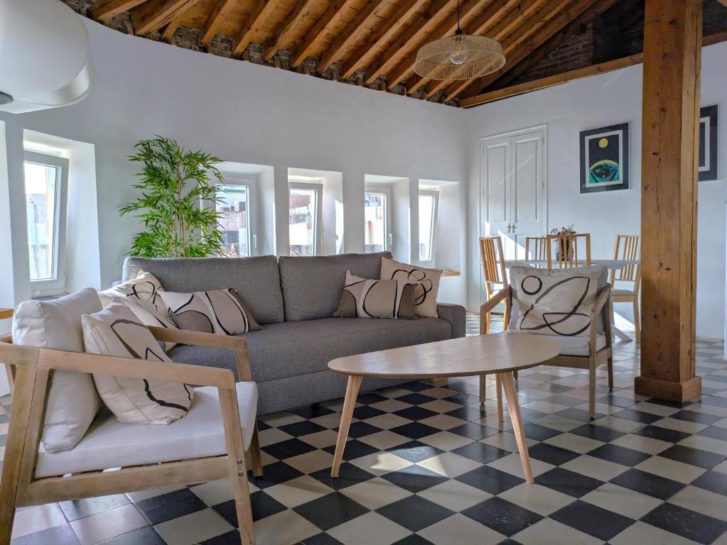 Torre San Juan by Dossan Appartments, Malaga