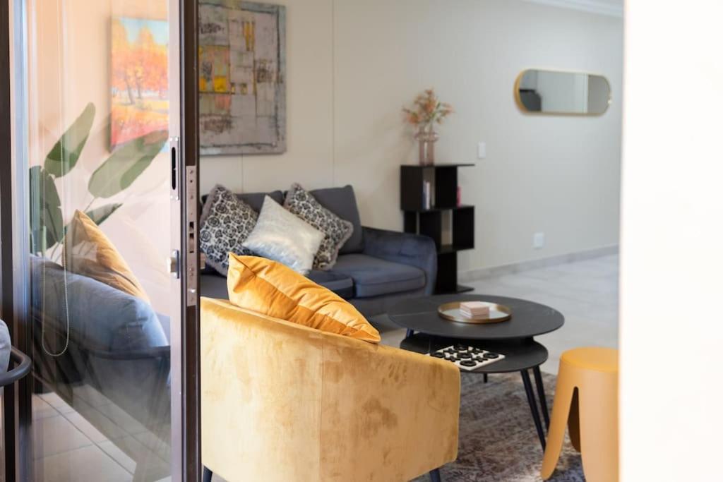 Colourful Canal Escape, Kapské Město