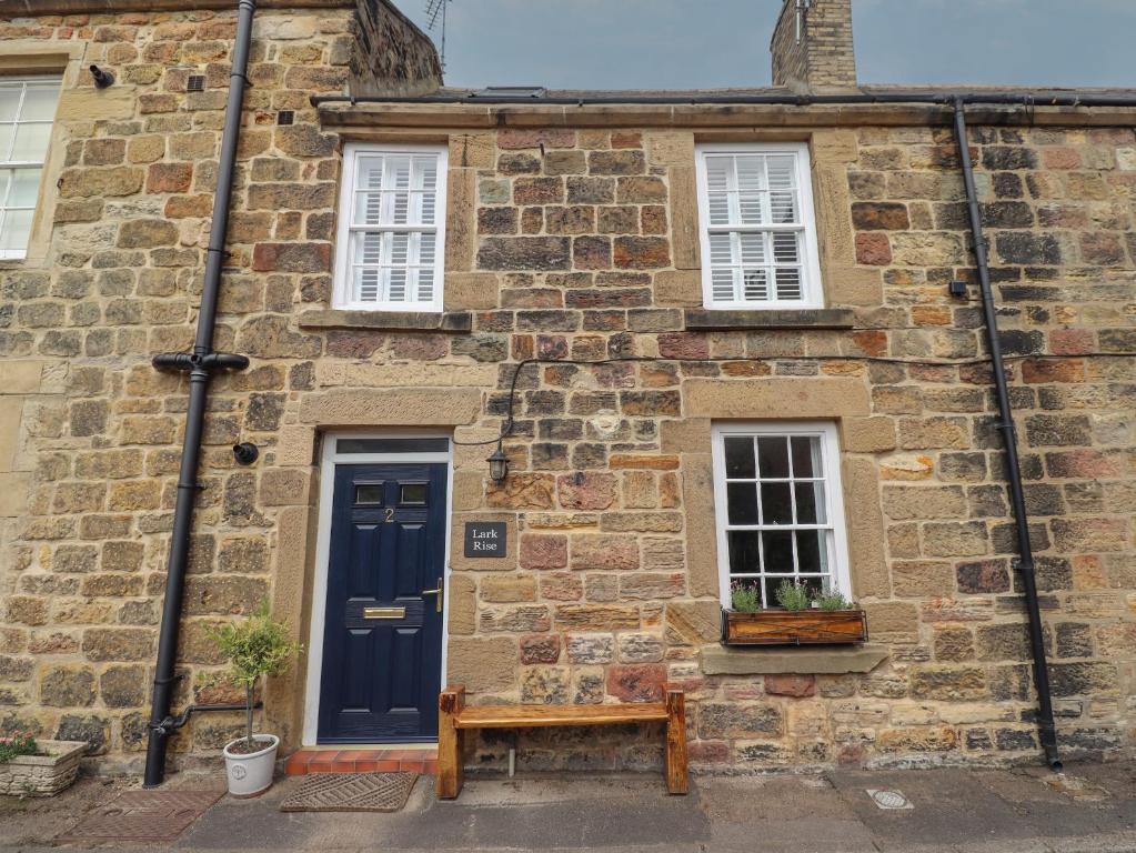 Lark Rise, Alnwick