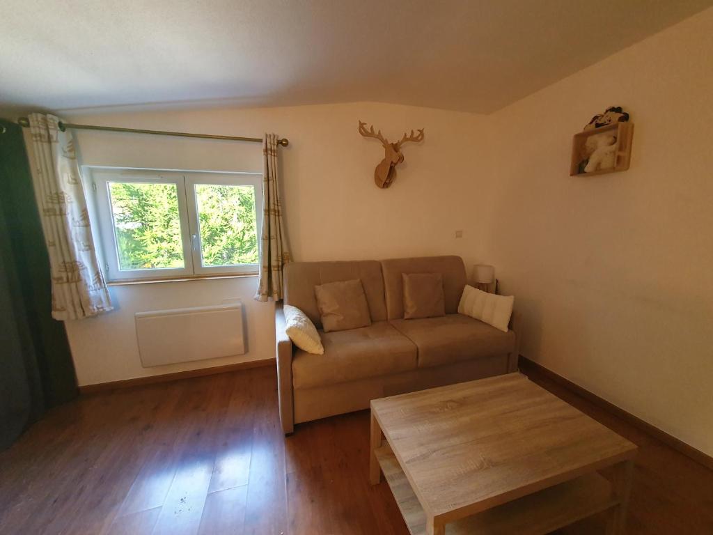 Appartement spacieux, bien situé - 4